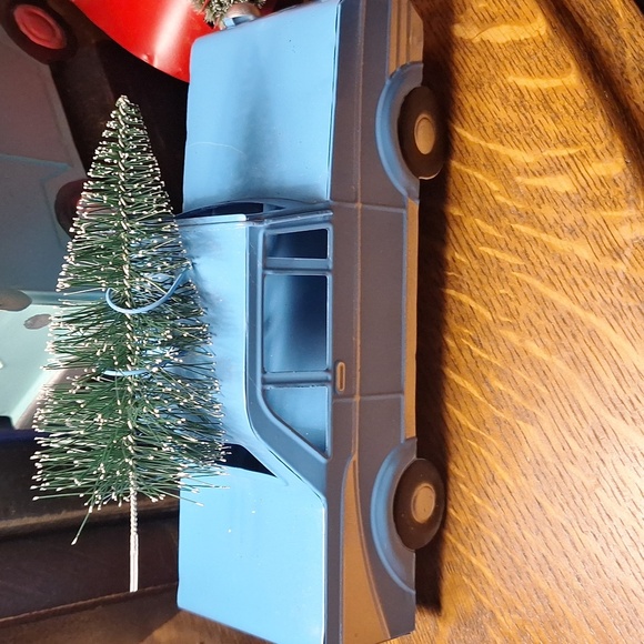 CHRISTMAS HOLIDAY DECOR METAL VEHICLES - Picture 2 of 7